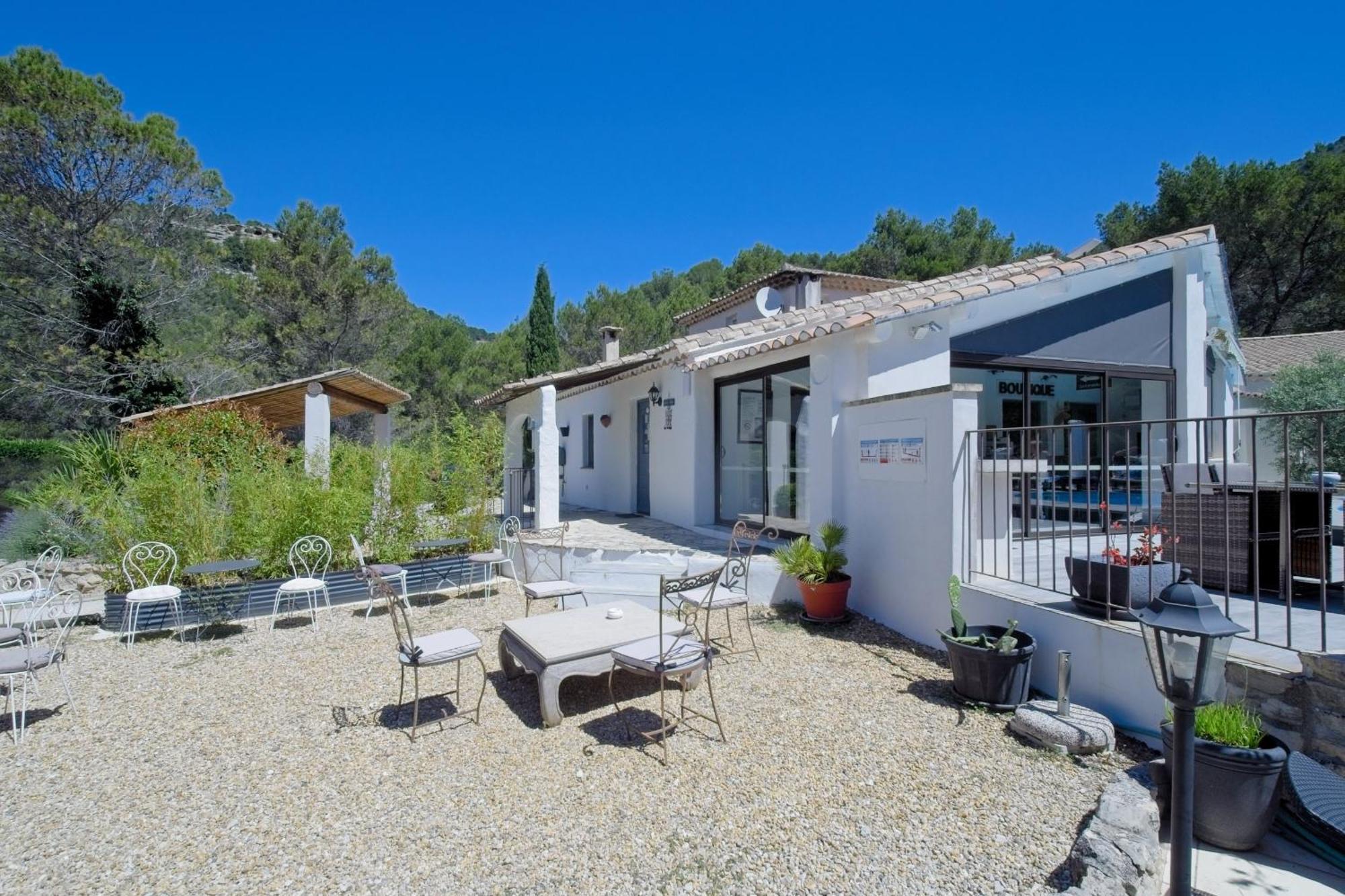 B&B Villa Chante Coucou Fontaine-de-Vaucluse Exterior photo
