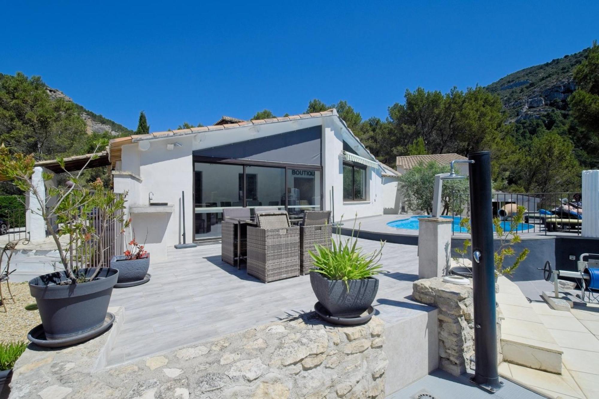 B&B Villa Chante Coucou Fontaine-de-Vaucluse Exterior photo