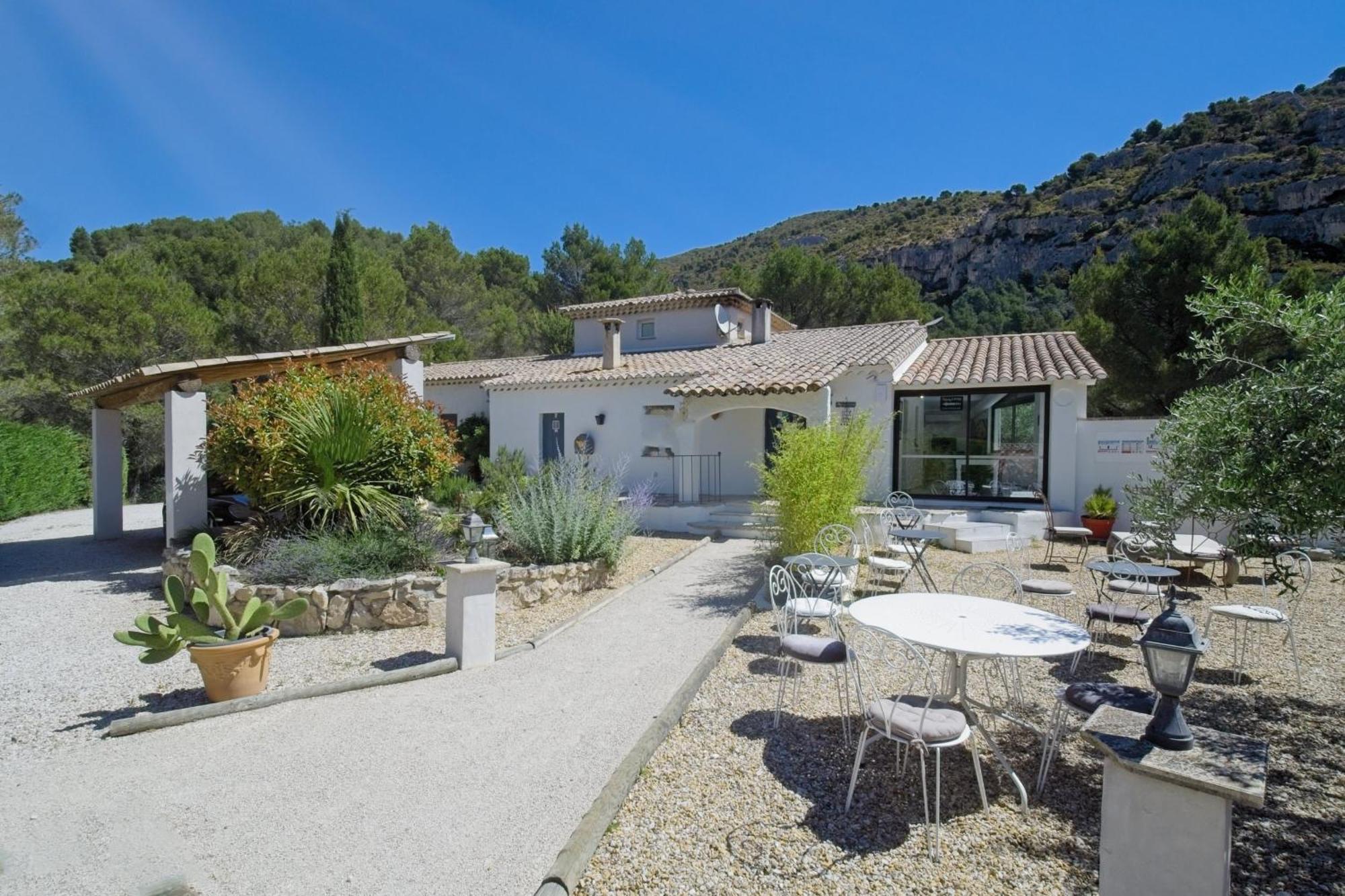 B&B Villa Chante Coucou Fontaine-de-Vaucluse Exterior photo
